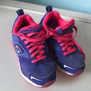 Sketchers girls sneakers size 11